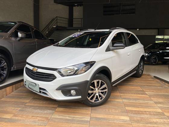 CHEVROLET ONIX 1.4 MPFI ACTIV 8V FLEX 4P AUTOMÁTICO